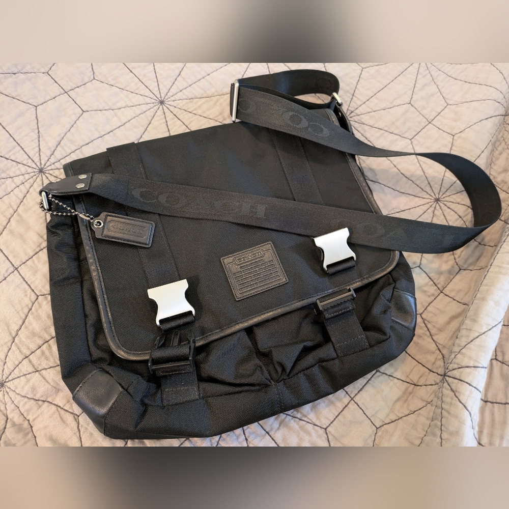 Coach Voyager Messenger Bag - Mens - Picture 7 of 7